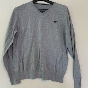 American eagle v neck sweater